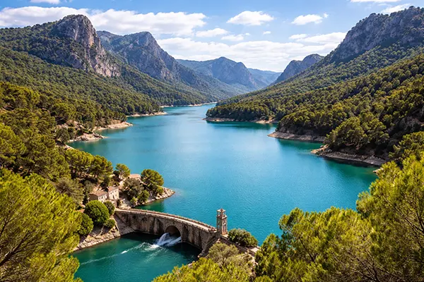 Caminito del Rey: El Pantano del Chorro revive tras las últimas lluvias